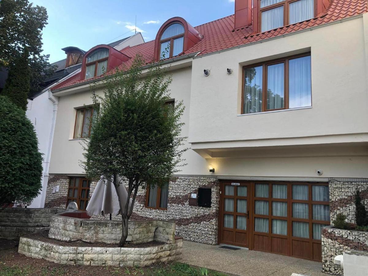 Atryum Hotel Szolnok Exteriér fotografie