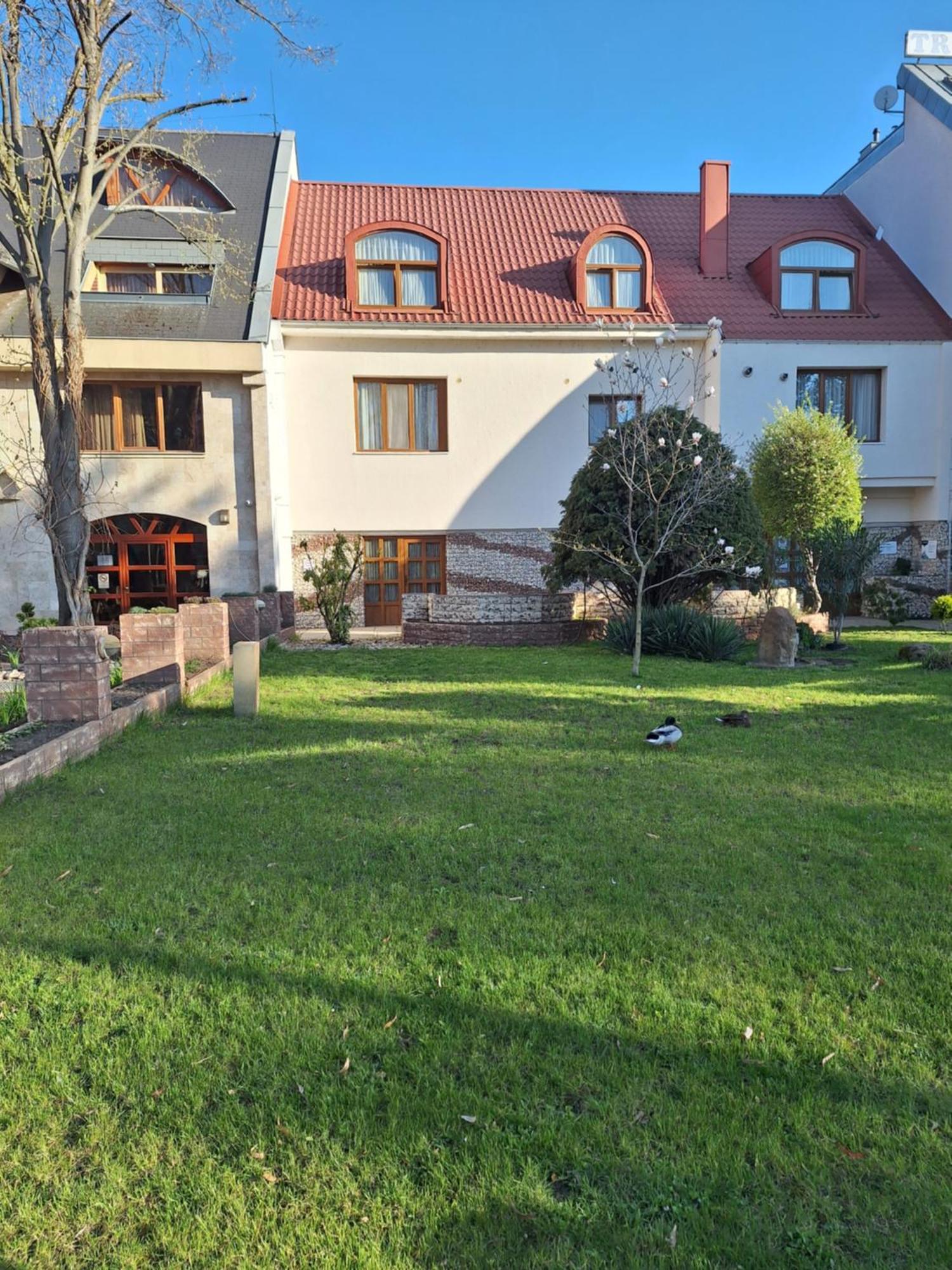 Atryum Hotel Szolnok Exteriér fotografie